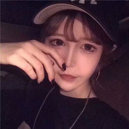  2018最潮最火戴帽子女生头像拽拽的我们谈一场不分手的恋爱