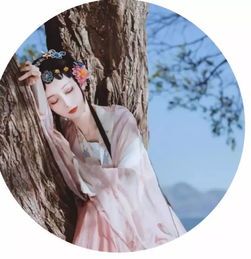  穿件汉服就算古风不会摆pose照样没用