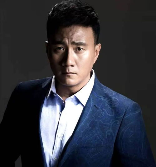  胡军妻子发文为儿子庆生,12岁康康长相成熟,1699的外套抢镜