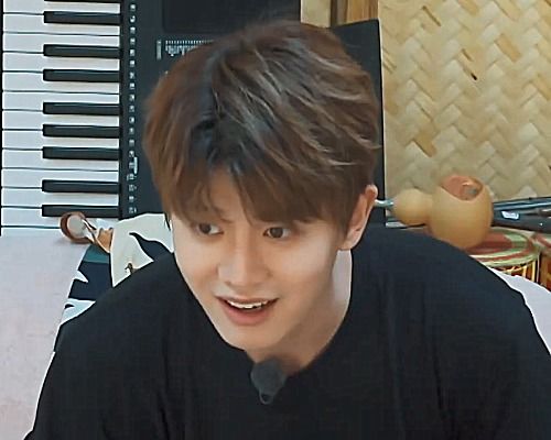  任嘉伦抱怨谭松韵偷懒,谁注意谭松韵的表情了感情好坏很明显