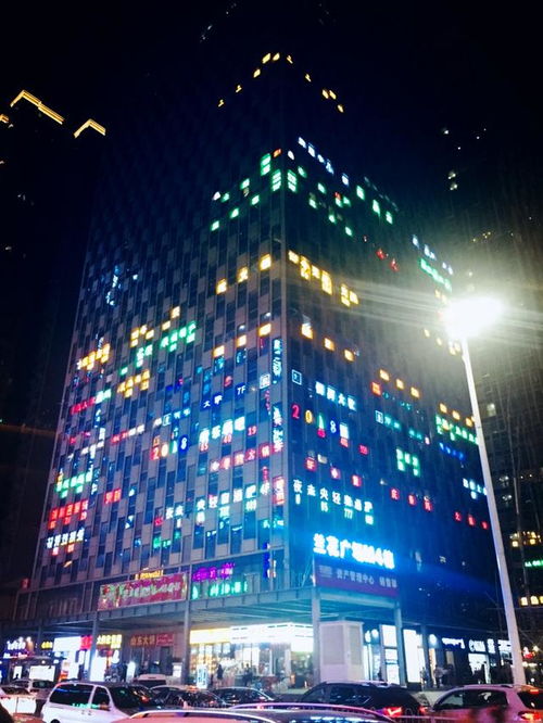  贵阳最魔幻城中城,建筑像美国白宫,高楼林立密如鸽子笼