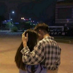  幸福背影情侣头像一对你是不一样的存在
