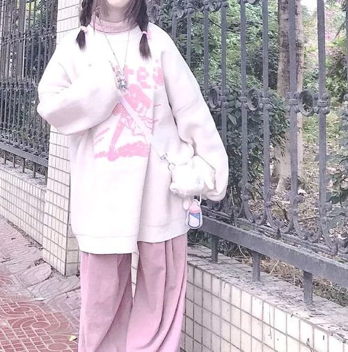  真人女生头像十几岁的少年总是发着光的