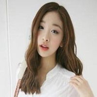  短发卷发头像女生微信头像图片大全
