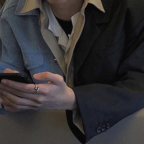  男生不露脸头像所有故事都是从夏天开始的