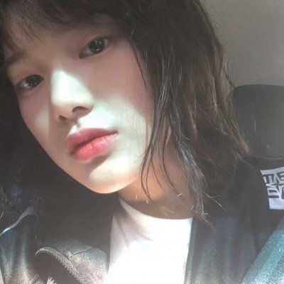  美女大眼睛头像韩国清纯头像