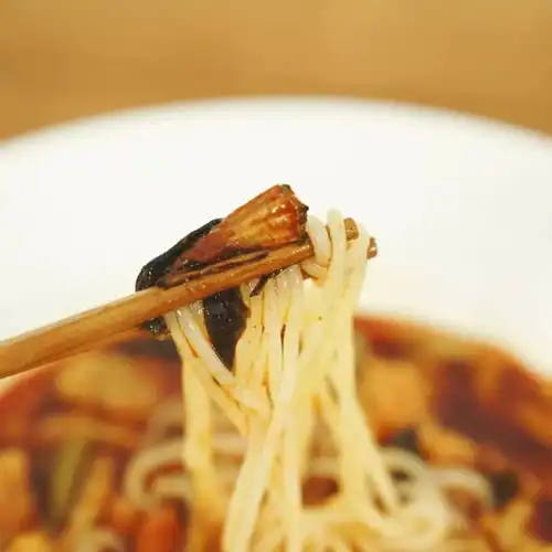  哪碗螺蛳粉味道更正宗我冒着生命危险为你试完15包,终于有了答案