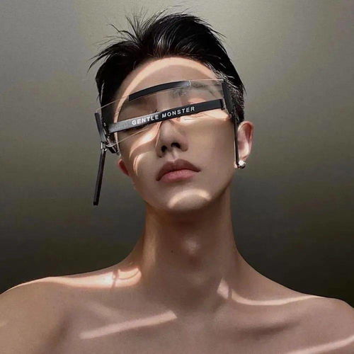  头像丨温柔的人会带你离开海底