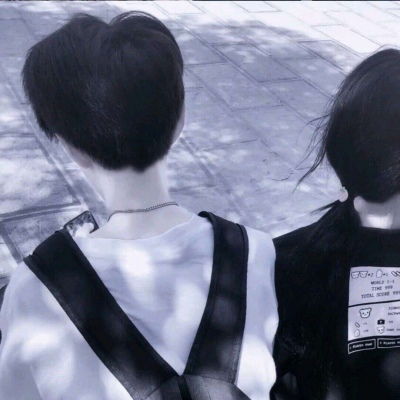  意境真人情侣头像,我们有着刻骨的爱情