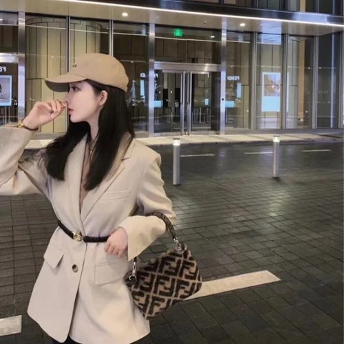 寓意好的女生头像面相