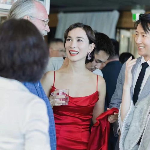 2019年女生头像卢靖姗