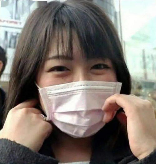  你们好奇的妹子口罩下的颜,那就来看看吧...