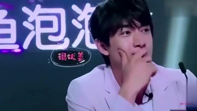  王思聪与林更新看到自己心仪的美女时,两人的表情竟神同步