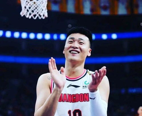  赵睿亲自撕辽宁球迷,完美地解释了广东宏远为什么会遭人骂