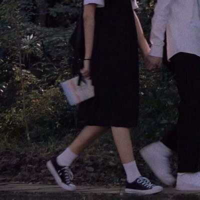  双人不露脸走路情头头像