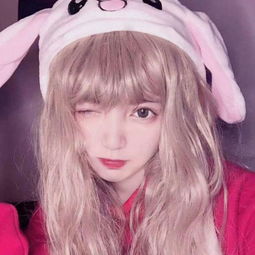 抖音比较火的女生头像