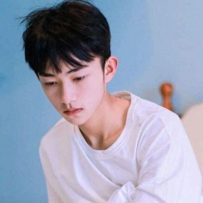  微信男生头像阳光帅气高清霸气单身头像男