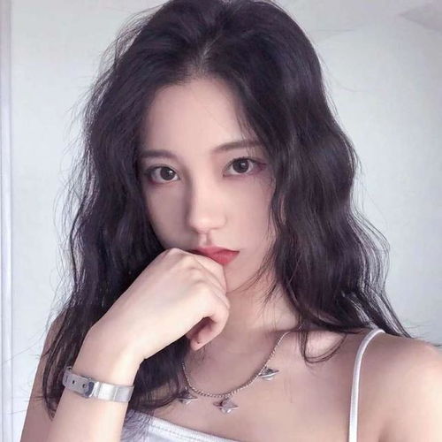  女人暗恋你,会用这三种方式称呼你,直男别不懂