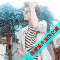  情侣图像一左一右相见不如怀念