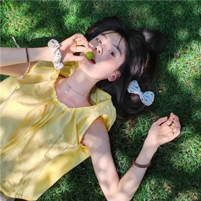  阳光绿色系女生头像高级令人怦然心动女头2024最新