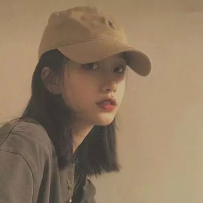 头像真人女高冷