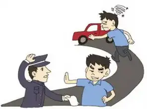 深夜,姜堰一轿车撞进民宅,交警发现背后隐情