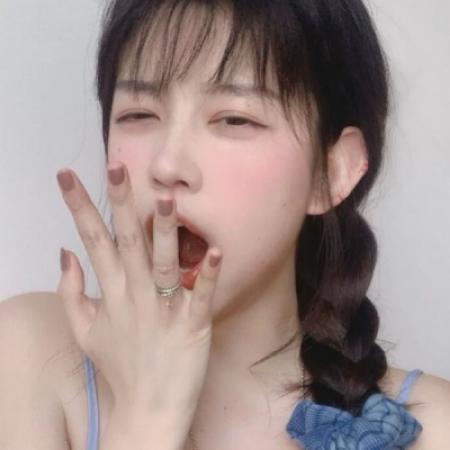  微信女生真人头像很有吸引力的女生