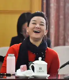 大笑表情包gif仰面