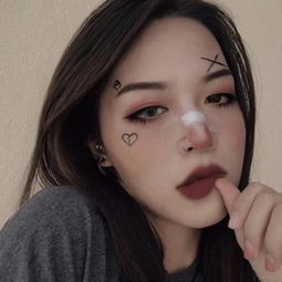 一个御姐一个软妹的闺蜜