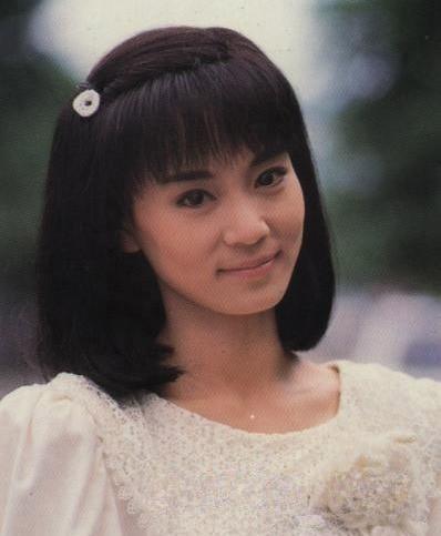  刘雪华曾是琼瑶御用女主,为爱情摘掉子宫,前夫坠楼后未再嫁人