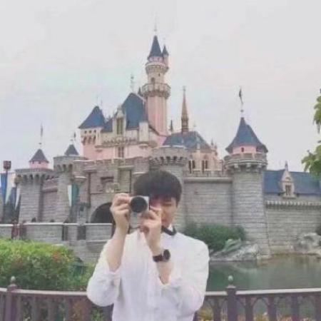  低调秀恩爱情侣头像真人,祝天下所有情侣幸福恩爱