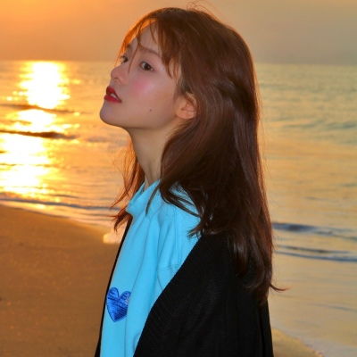  夏日闺蜜头像青春温柔气质女生夏季小清新头像精选
