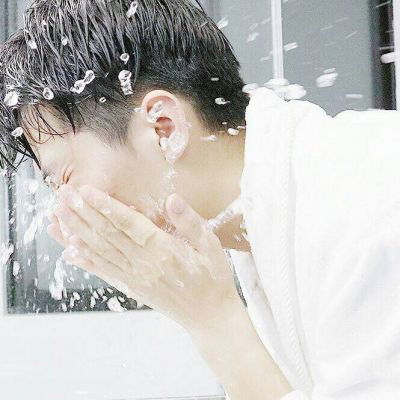  超清头像男生图片超清干净男生微信头像图片