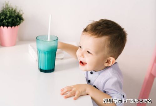  周易取名小宝宝起名测名属牛的吴姓男孩名字大全