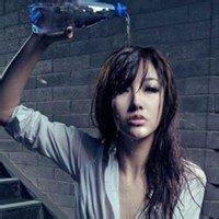  喝酒女生头像伤感图片