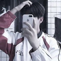 头像男真人不露脸丧