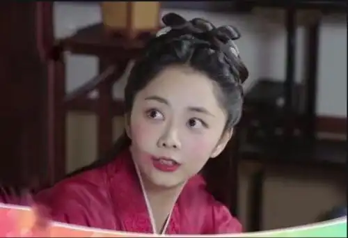  虞书欣扮丑,杨紫扮丑,谭松韵扮丑,看到赵丽颖扮丑真当自己没男粉