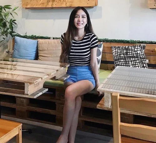  贴身低腰裤选对,闺蜜心机全白费穿的那么少也没人想看