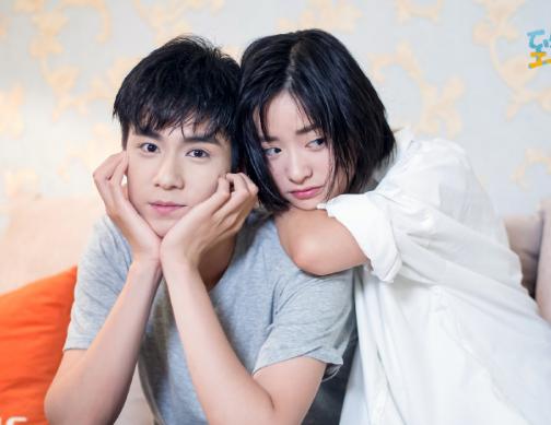 手绘小希头像小美好