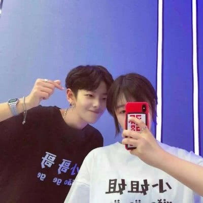  低调情侣头像,在我累了的时候背背我