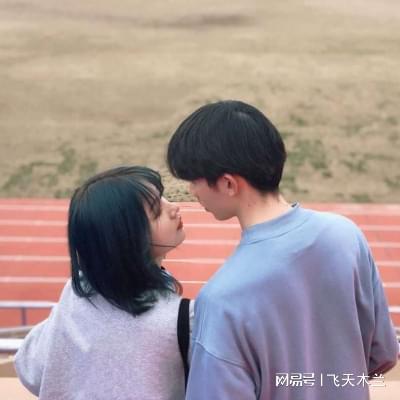  我的对门是老赖,欠我的2万元不还,却给我送来一个漂亮的老婆
