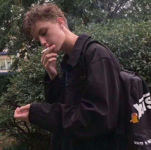 超恶心的头像男