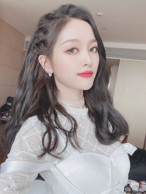  彩妆迷既然戴口罩不能涂口红,那我推荐几支眼线笔吧