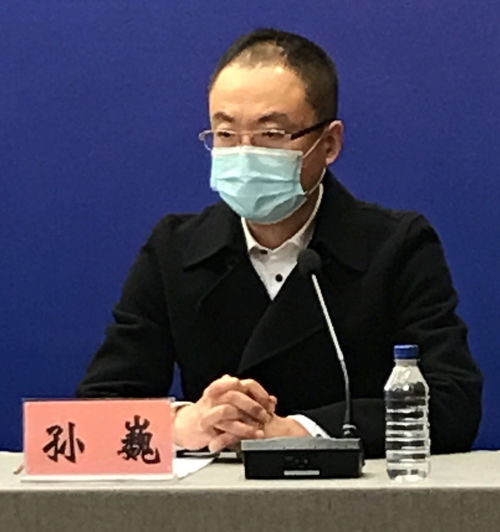  专家呼吁用好防疫三宝戴口罩测体温健康码