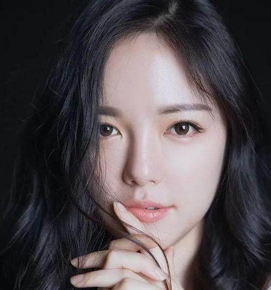  命里有福的4大生肖女,越老就越有魅力,到老都很旺夫