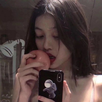  黑暗冷酷真人女头像一组高冷丧系图片