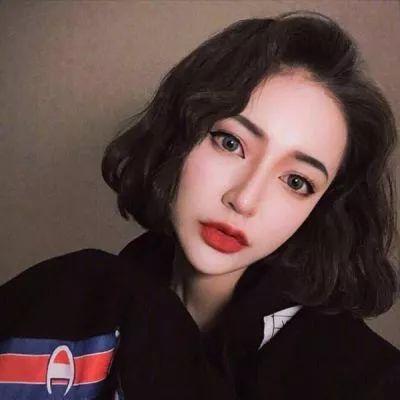  短发小姐姐头像短发小姐姐也可以性感又可爱哦