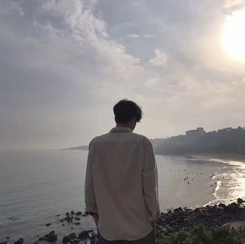  男头像相爱是山长水阔最后是你