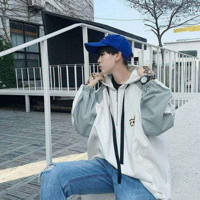  2018最火爆微信头像男生超拽大全哭有什么用他又看不到