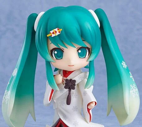  雪初音手办